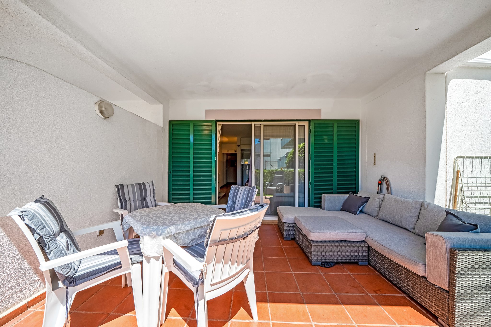 Zona de refeições no terraço